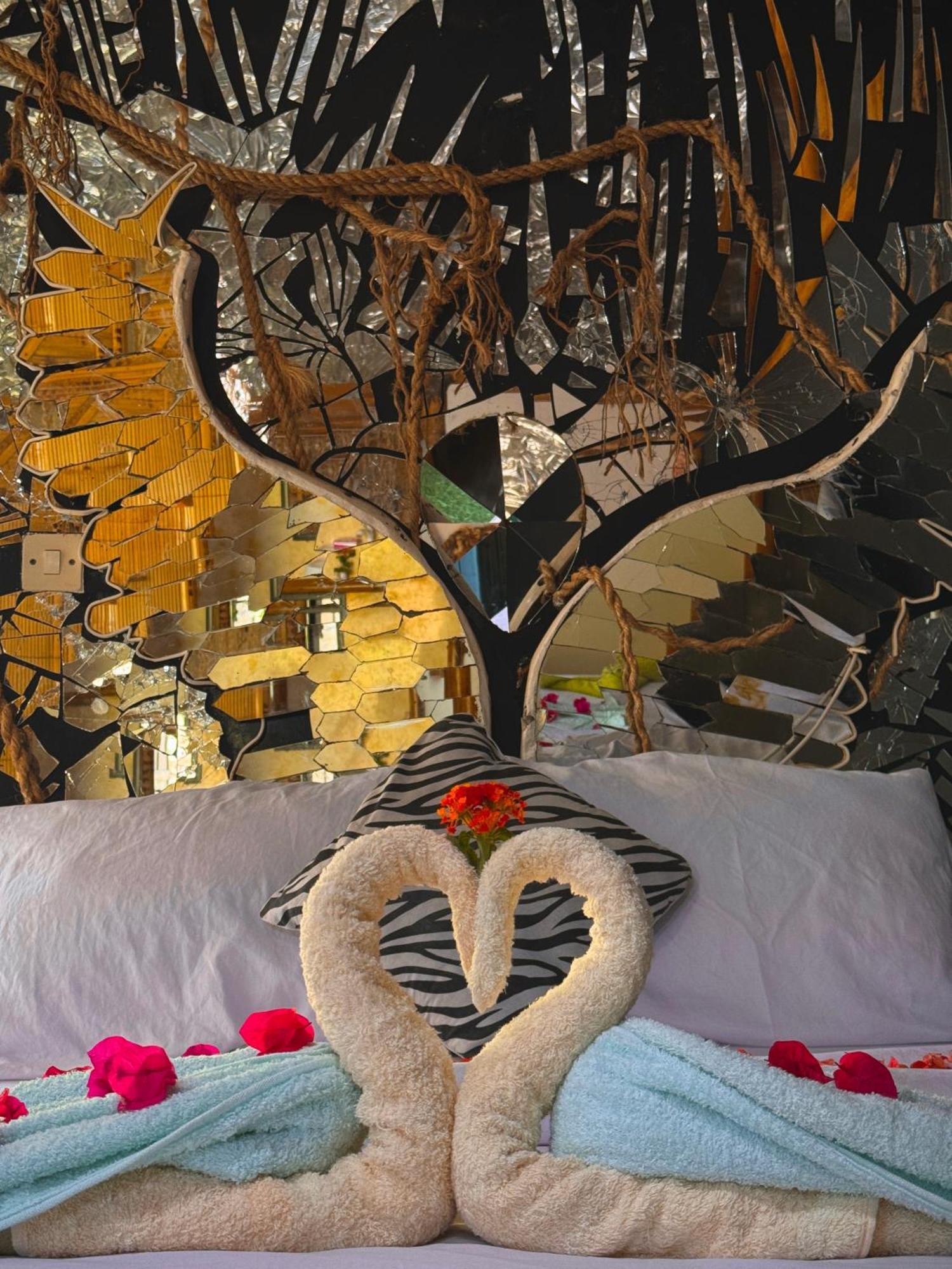 The Rabbit Tree Hostel Gili Meno Extérieur photo