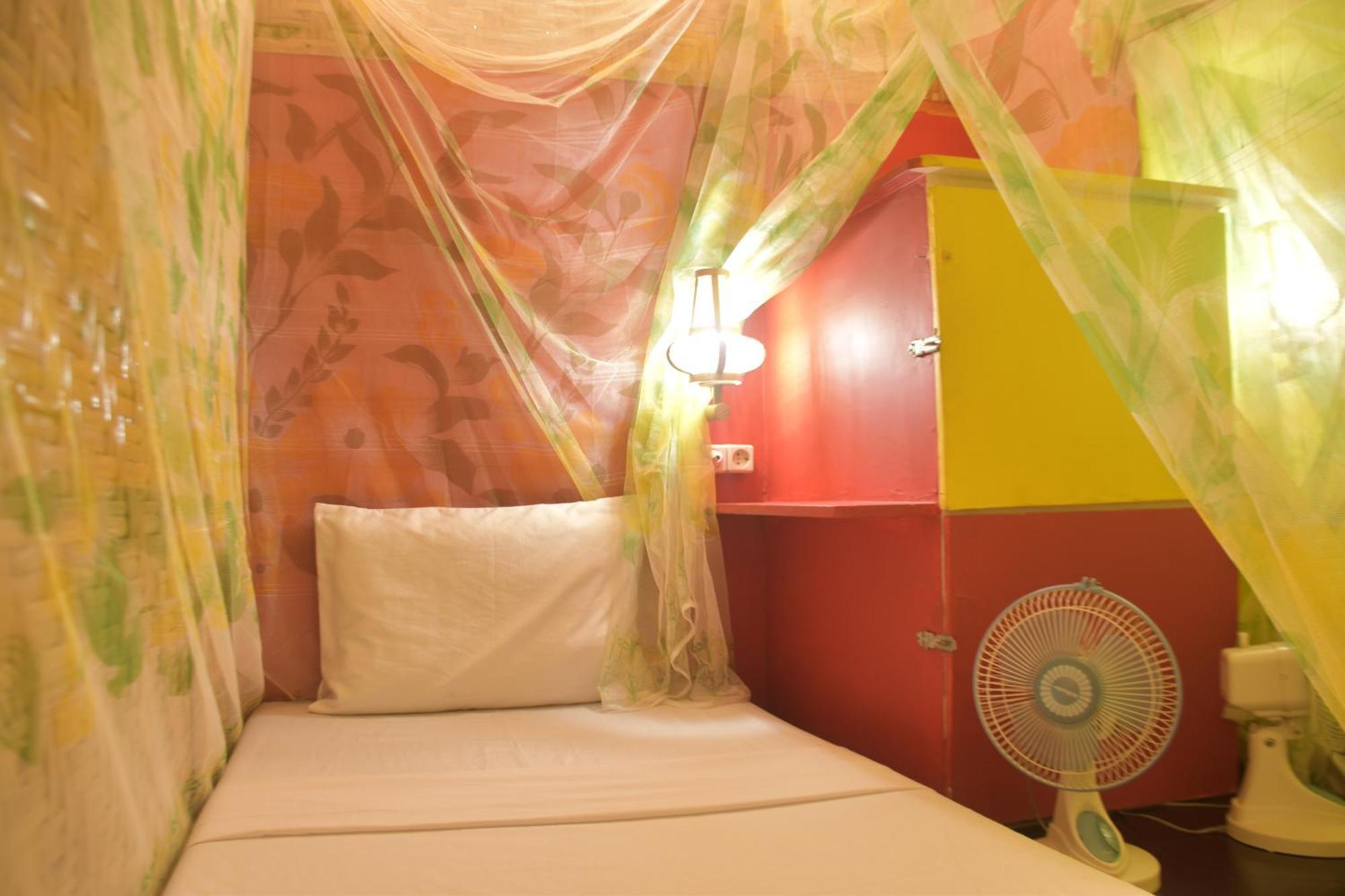 The Rabbit Tree Hostel Gili Meno Extérieur photo