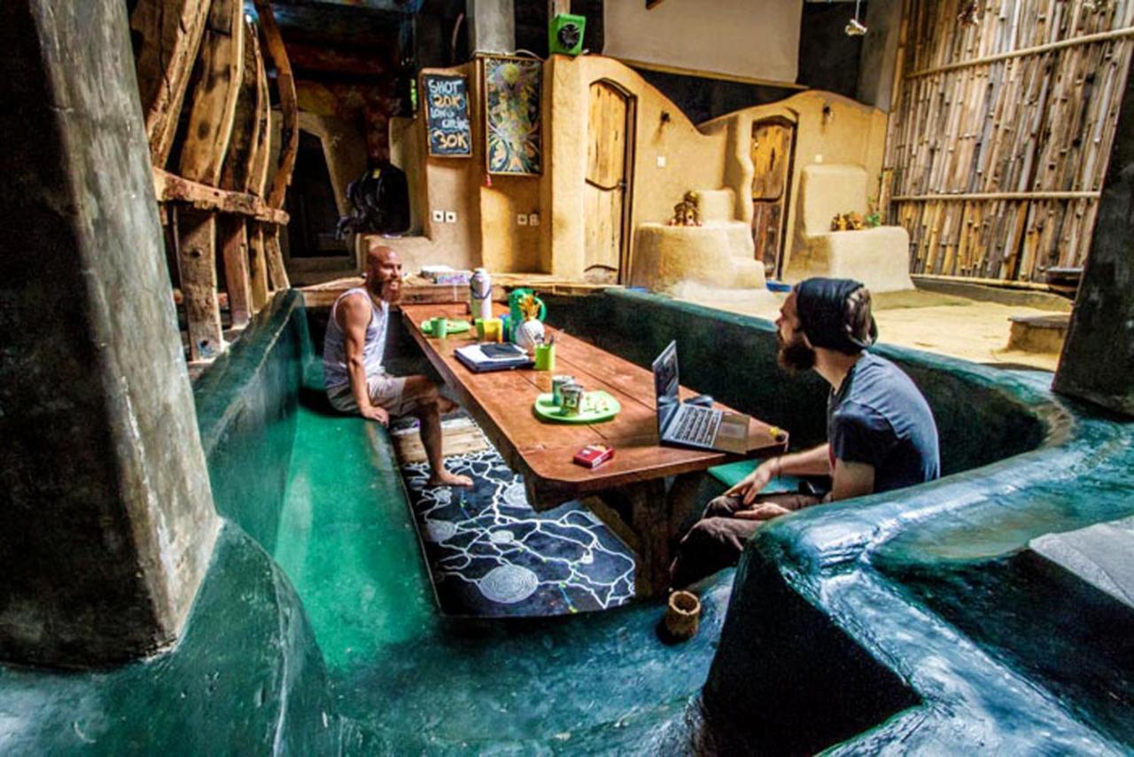 The Rabbit Tree Hostel Gili Meno Extérieur photo