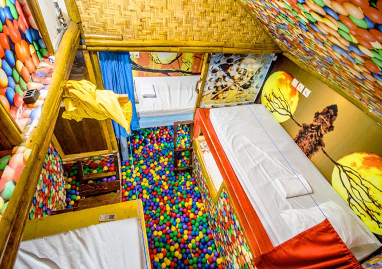 The Rabbit Tree Hostel Gili Meno Extérieur photo