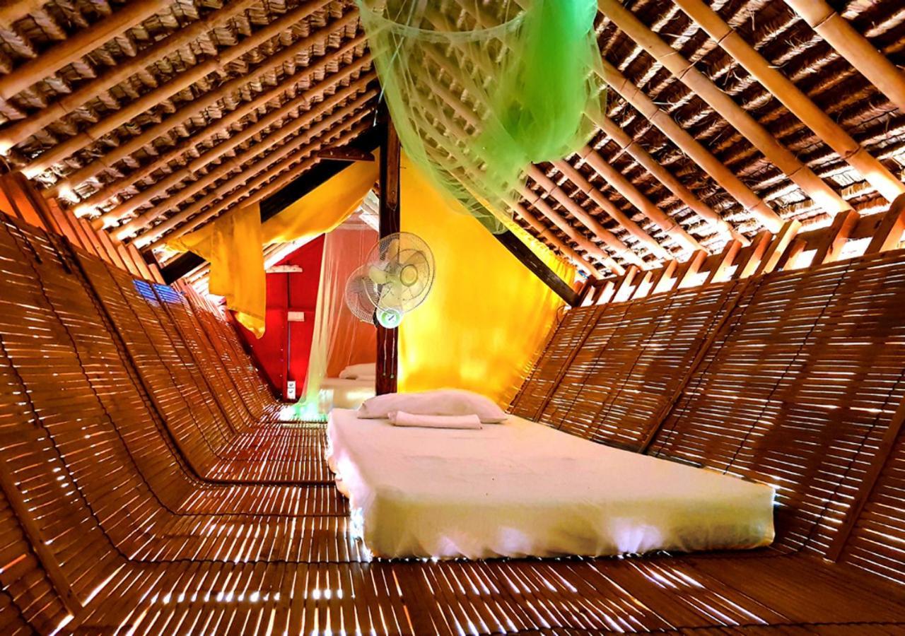 The Rabbit Tree Hostel Gili Meno Extérieur photo